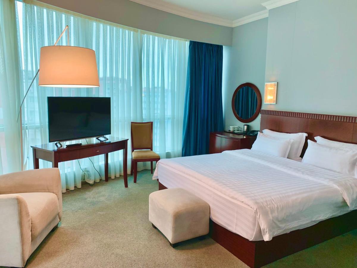 Hotel Aisi บาทูมิ ภายนอก รูปภาพ