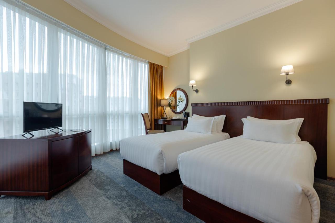 Hotel Aisi บาทูมิ ภายนอก รูปภาพ