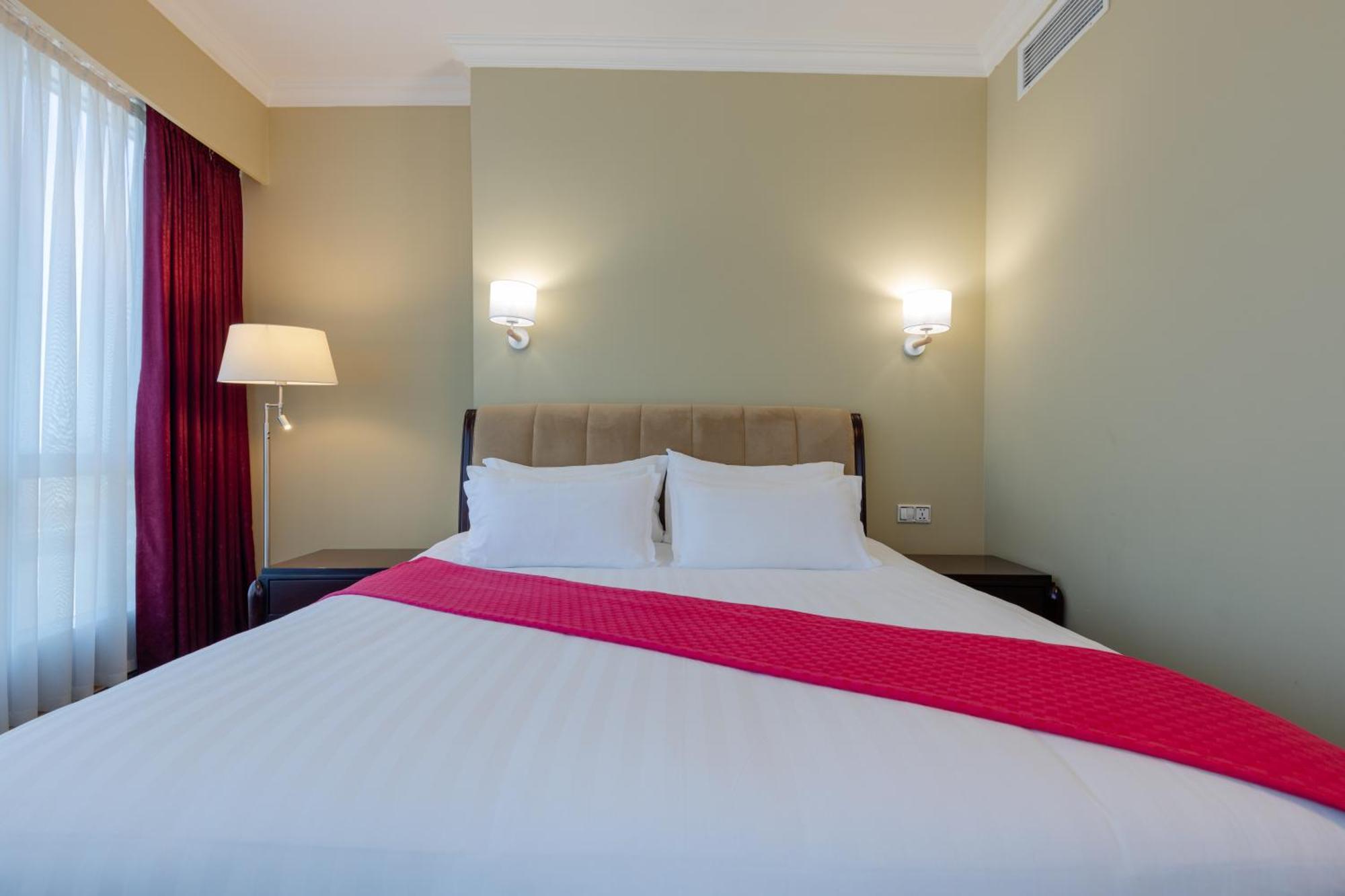 Hotel Aisi บาทูมิ ภายนอก รูปภาพ