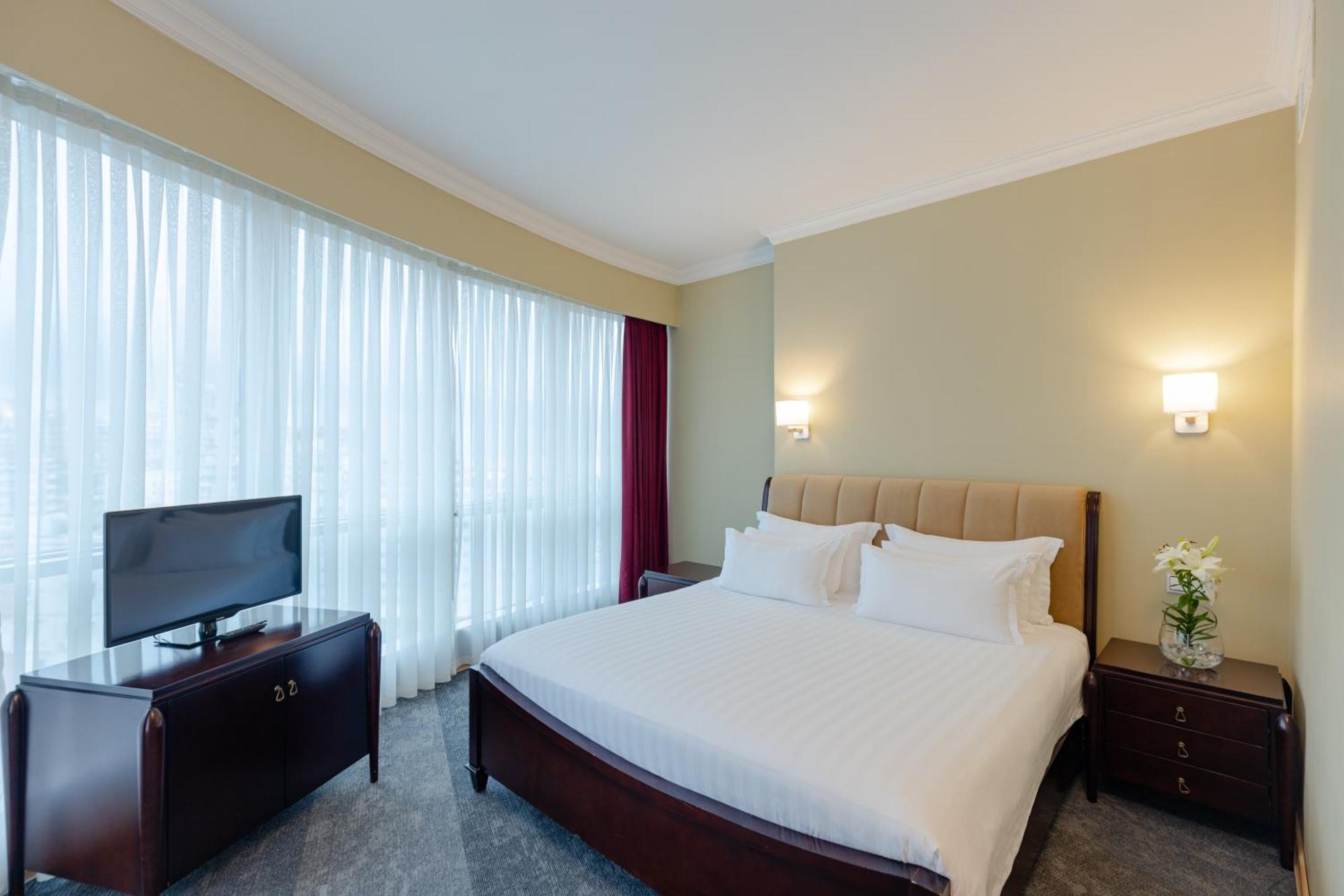 Hotel Aisi บาทูมิ ภายนอก รูปภาพ